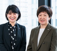 (右)米谷 明子 (左)松崎 裕江